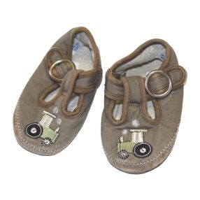 Mothercare, traktoros, puhatalpú cipő
