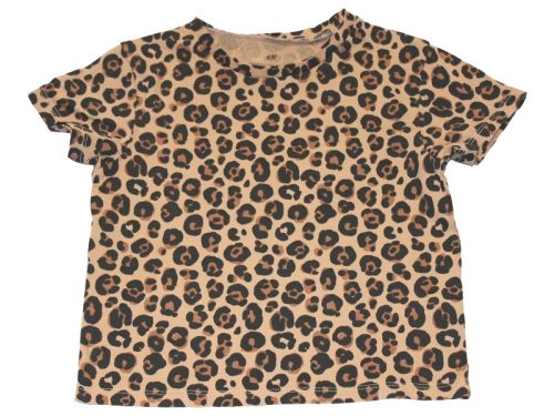H&M, Leopárdmintás póló