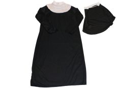 Apáca jelmez, fityulával Apáca jelmez, fityulával